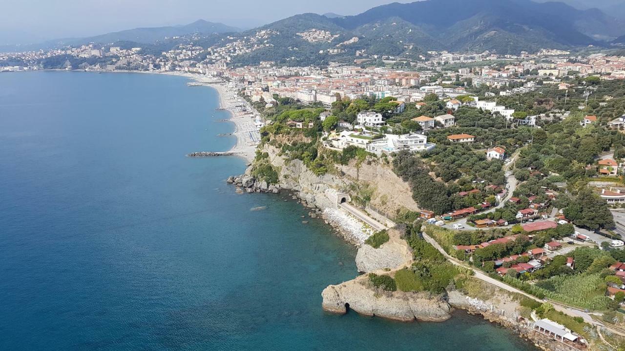 B&B Capo Torre Resort & Spa Albisola Superiore Exteriér fotografie